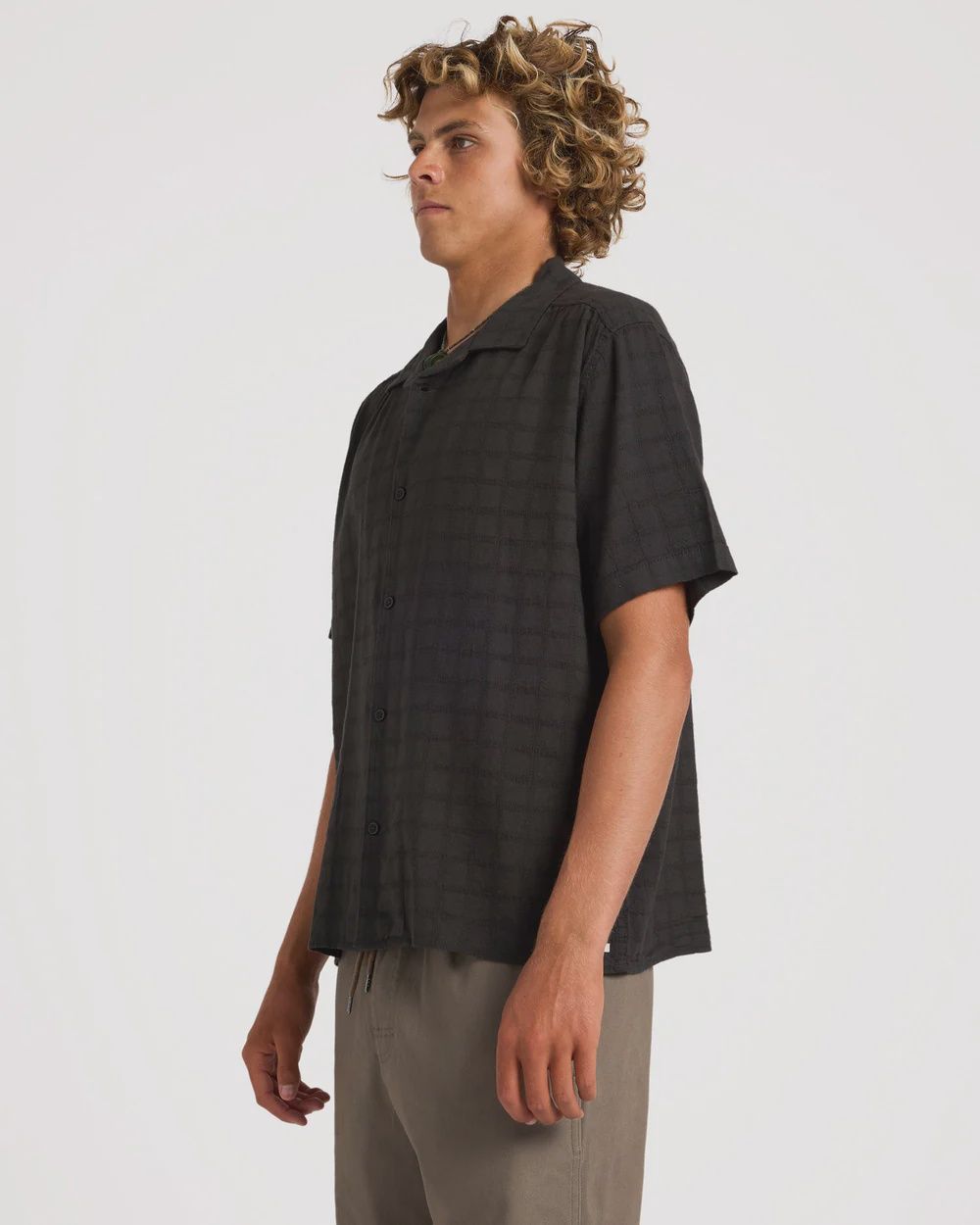 RVCA MENS VACANCY SS SHIRT - PIRATE BLACK