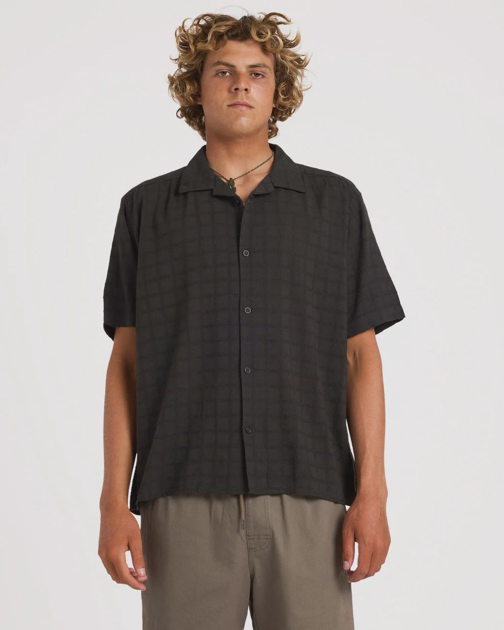 RVCA MENS VACANCY SS SHIRT - PIRATE BLACK