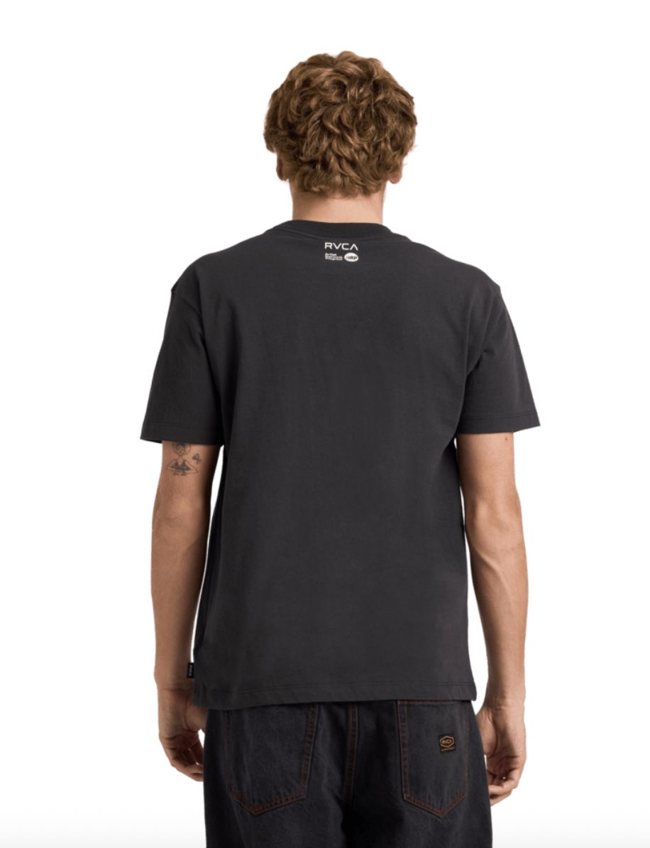 RVCA MENS SLEEPY SKELETON SS TEE - PIRATE BLACK