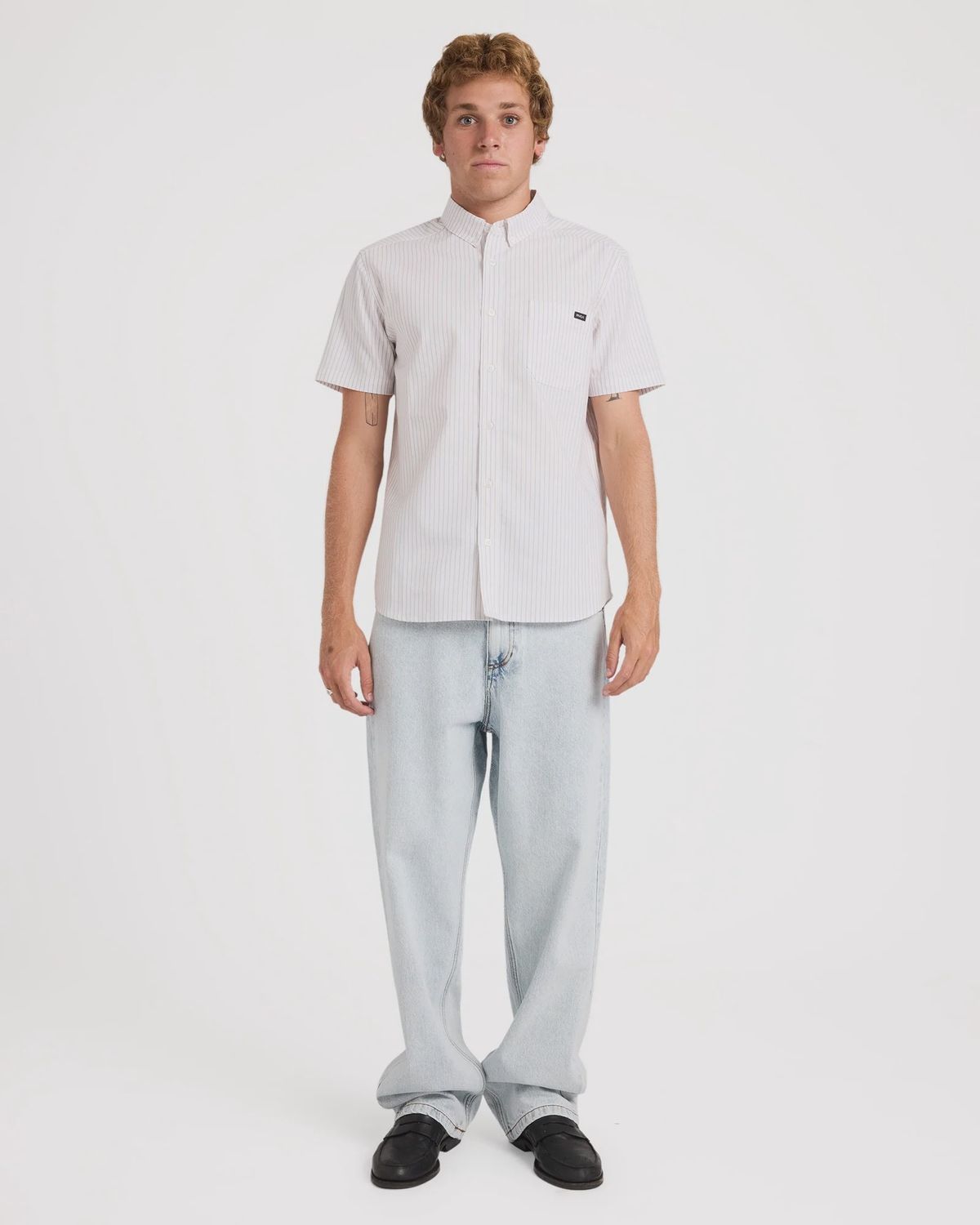RVCA MENS RVCA PINSTRIPE SS SHIRT - GOLD
