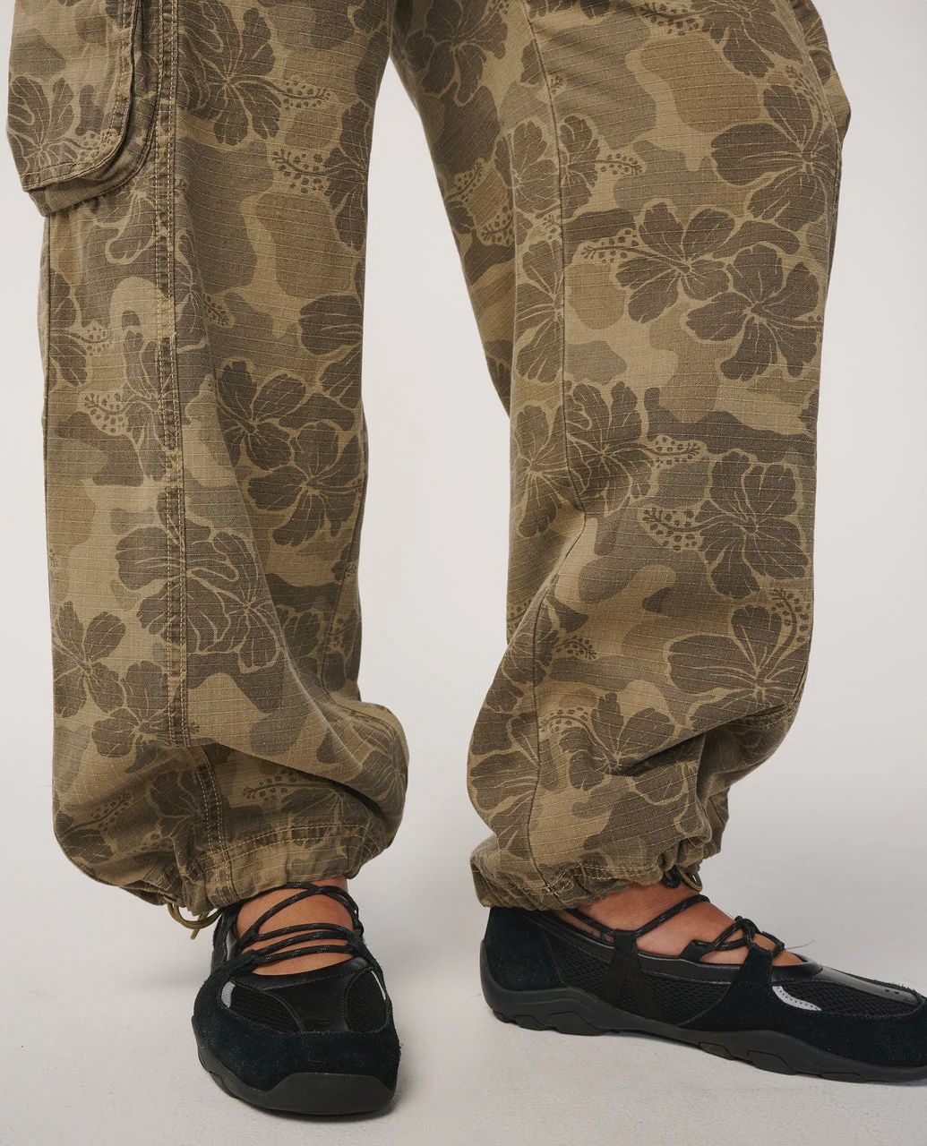 RIPCURL WOMENS PARADISE CAMO CARGO PANT- KHAKI