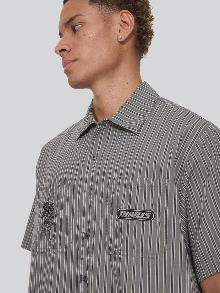 THRILLS MENS BUILT TO LAST CROPPED SHORT SLEEVE WORK SHIRT - BEETLE