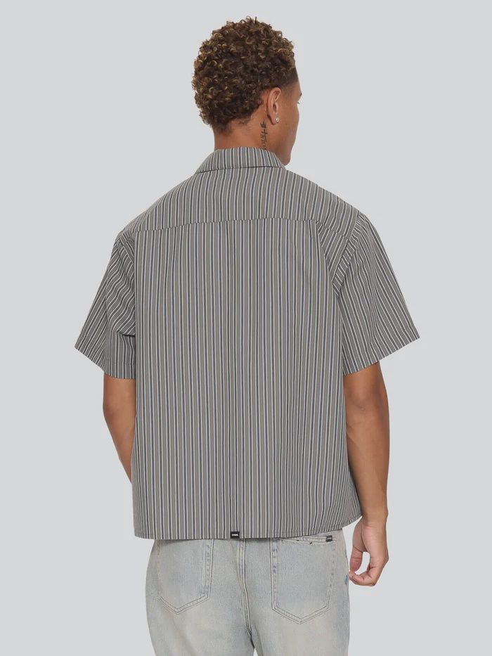 THRILLS MENS BUILT TO LAST CROPPED SHORT SLEEVE WORK SHIRT - BEETLE