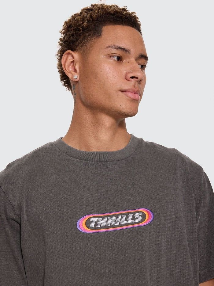 THRILLS MENS BUILT TO WIN EMBRO MERCH TEE - MARBLE BLACK
