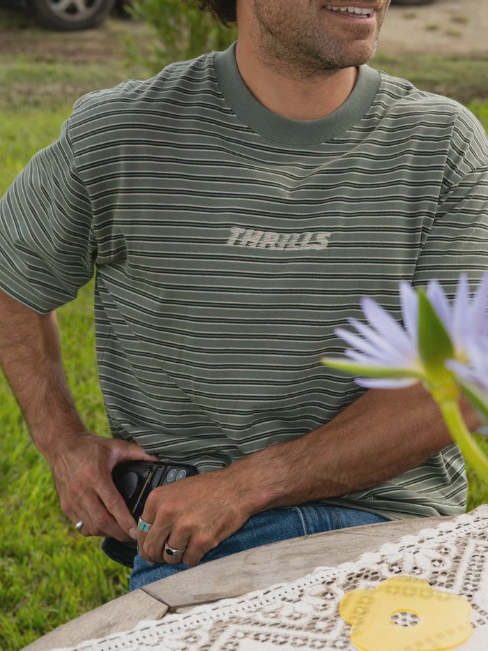 THRILLS MENS BUILT TO LAST STRIPE OVERSIZE BOX CROP TEE - BEETLE