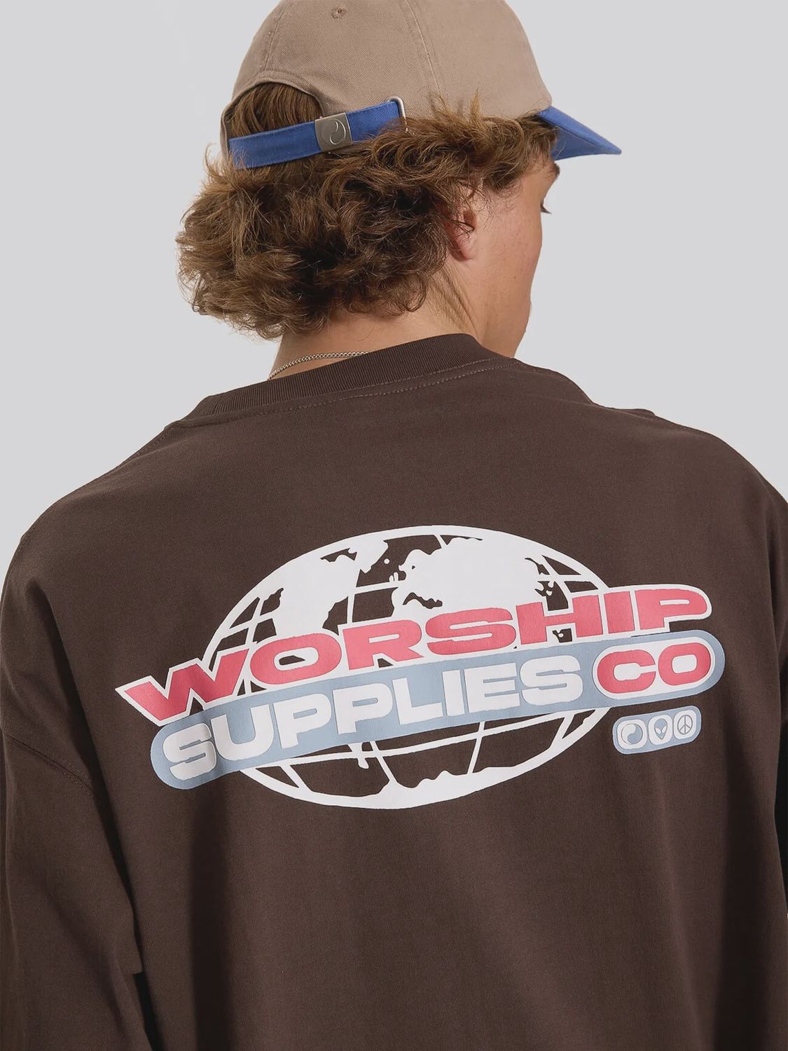 WORSHIP MENS GLOBO BOX CROP TEE - GANACHE