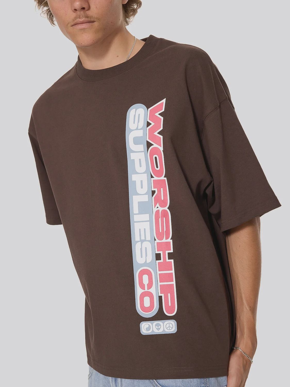 WORSHIP MENS GLOBO BOX CROP TEE - GANACHE