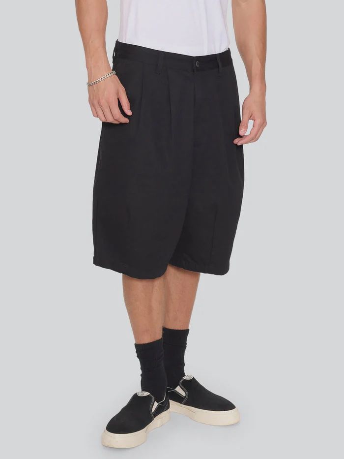 THRILLS MENS CHAOS BARREL LEG BALLOON BAGGY SHORT - BLACK