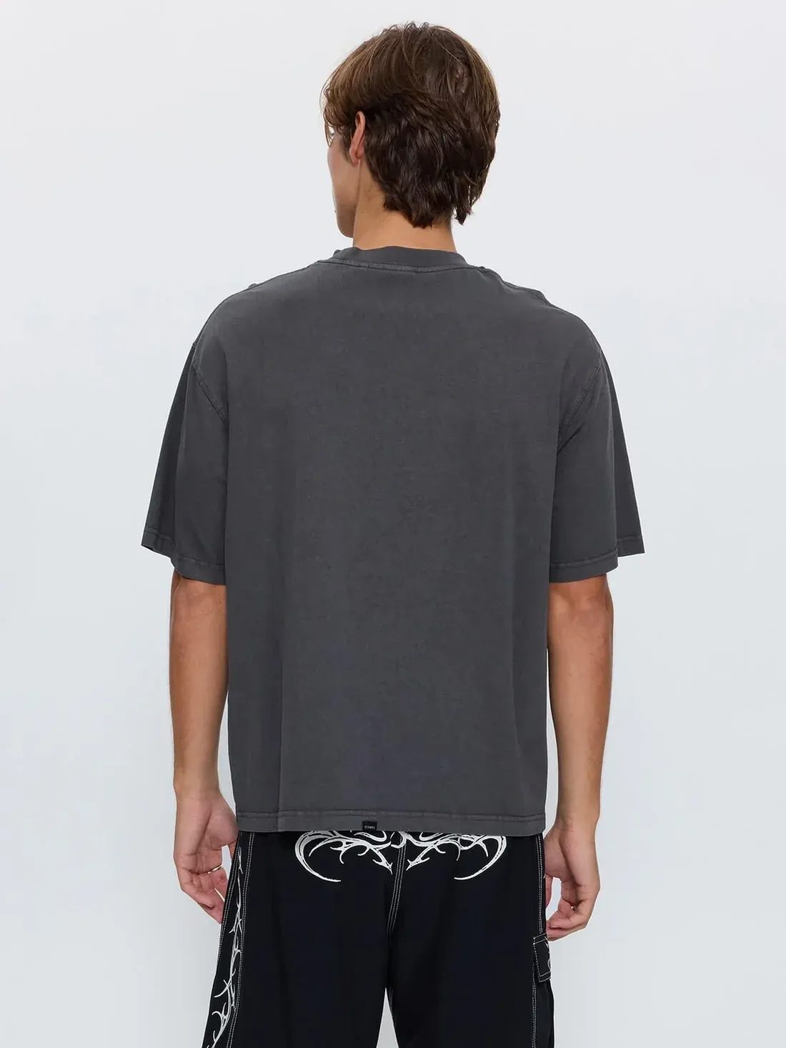 THRILLS MENS TIME WILL TELL OVERSIZE BOX CROP TEE - DARK MERCH BLACK