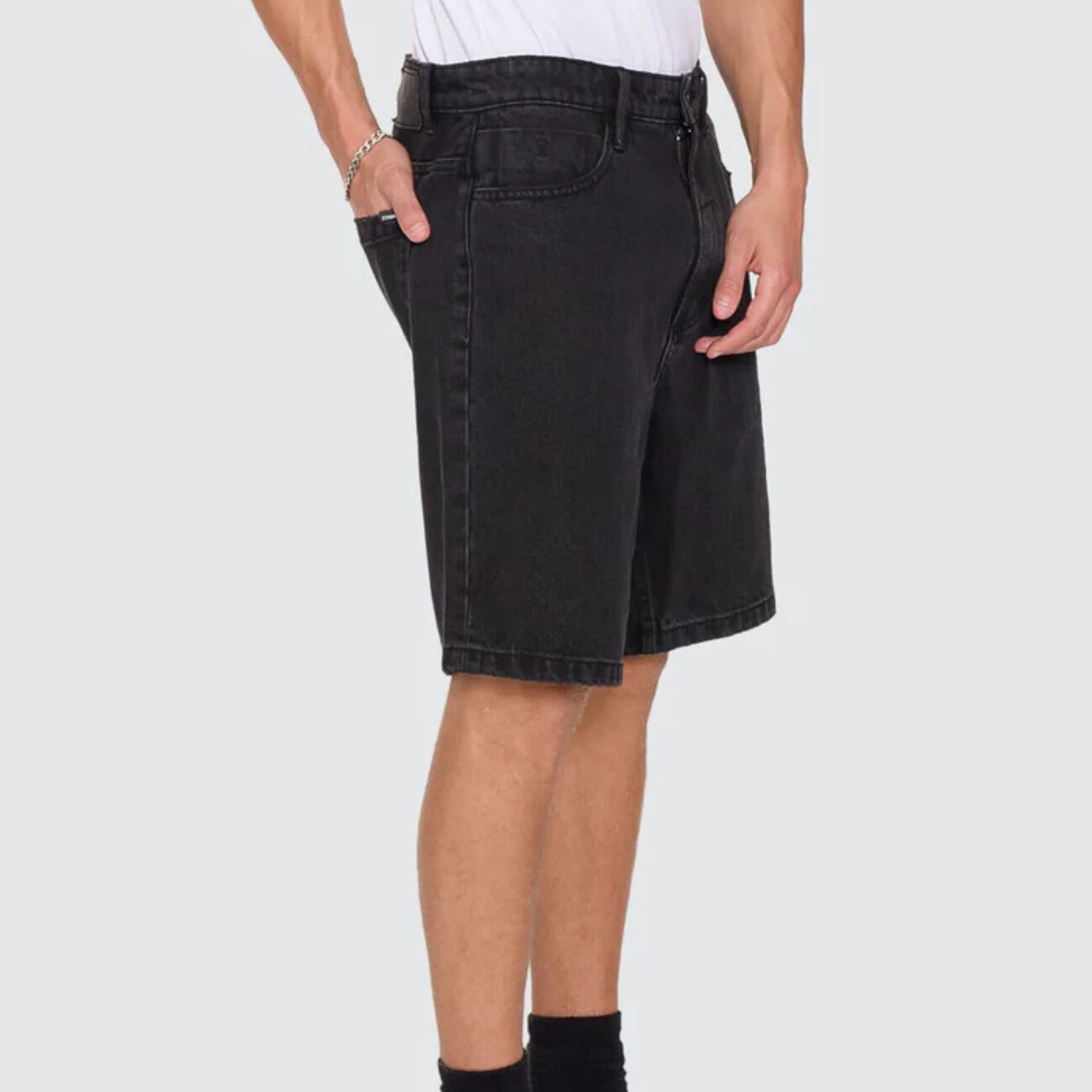 THRILL MENS SLACKER RELAXED DENIM SHORT - AGED BLACK