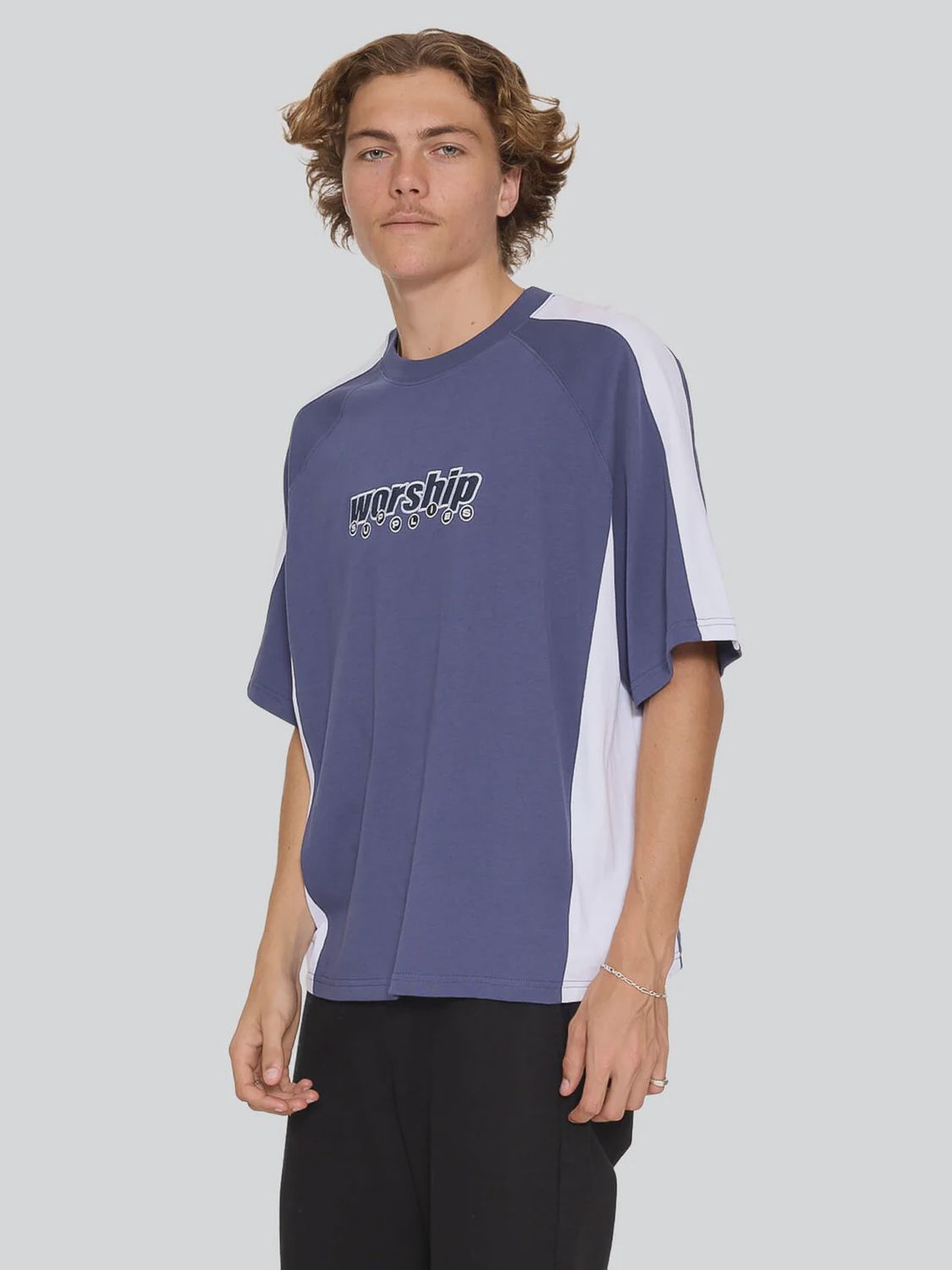 WORSHIP MENS LINE STEPPER BOX CROP RAGLAN TEE - CROWN BLUE