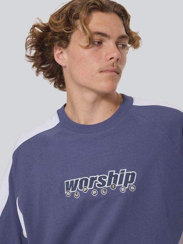 WORSHIP MENS LINE STEPPER BOX CROP RAGLAN TEE - CROWN BLUE