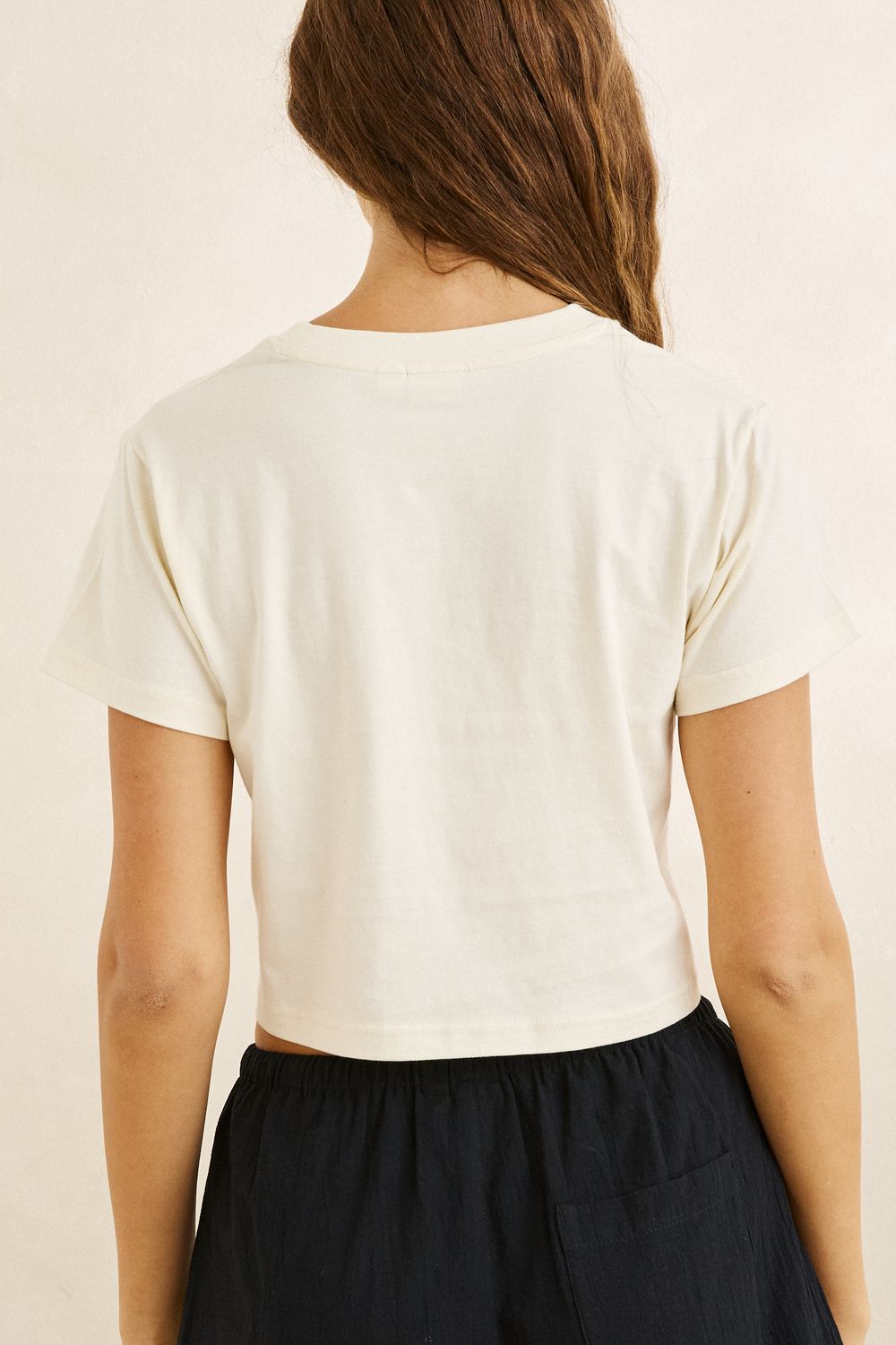 RHYTHM WOMENS GEORGIA FLORAL CROP CREW TEE - WHTIE