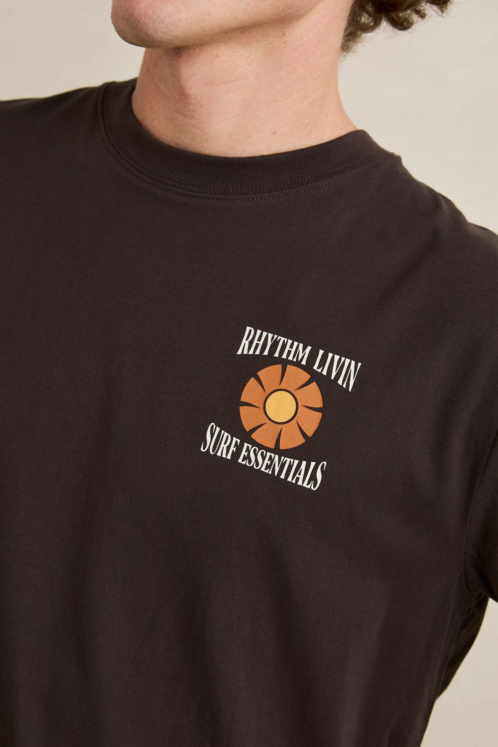 RHYTHM MENS SURF ESSENTIALS SS T-SHIRT - VINTAGE BLACK