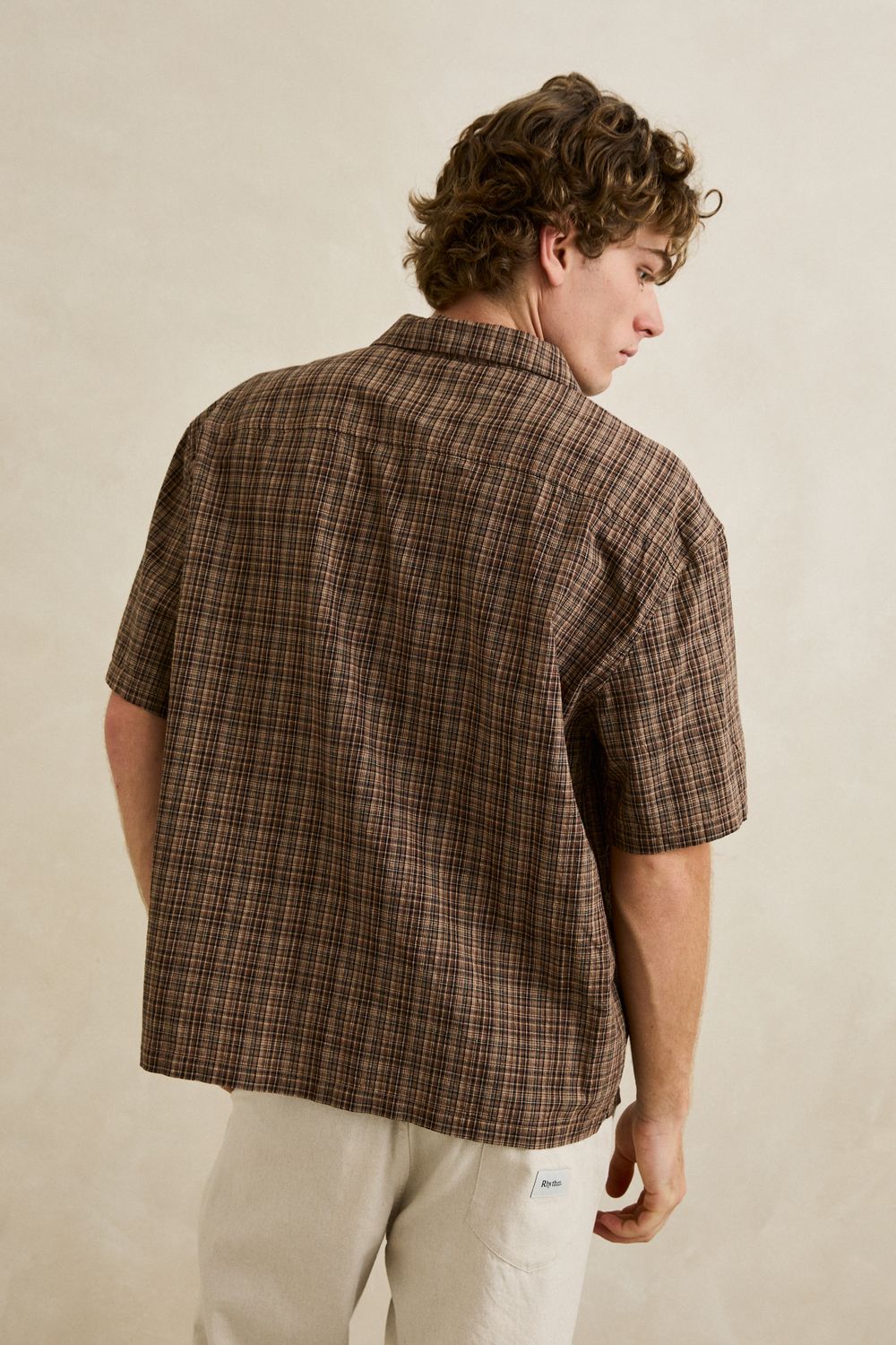 RHYTHM MENS RELAXED BRADY CHECK SS SHIRT - COFFEE