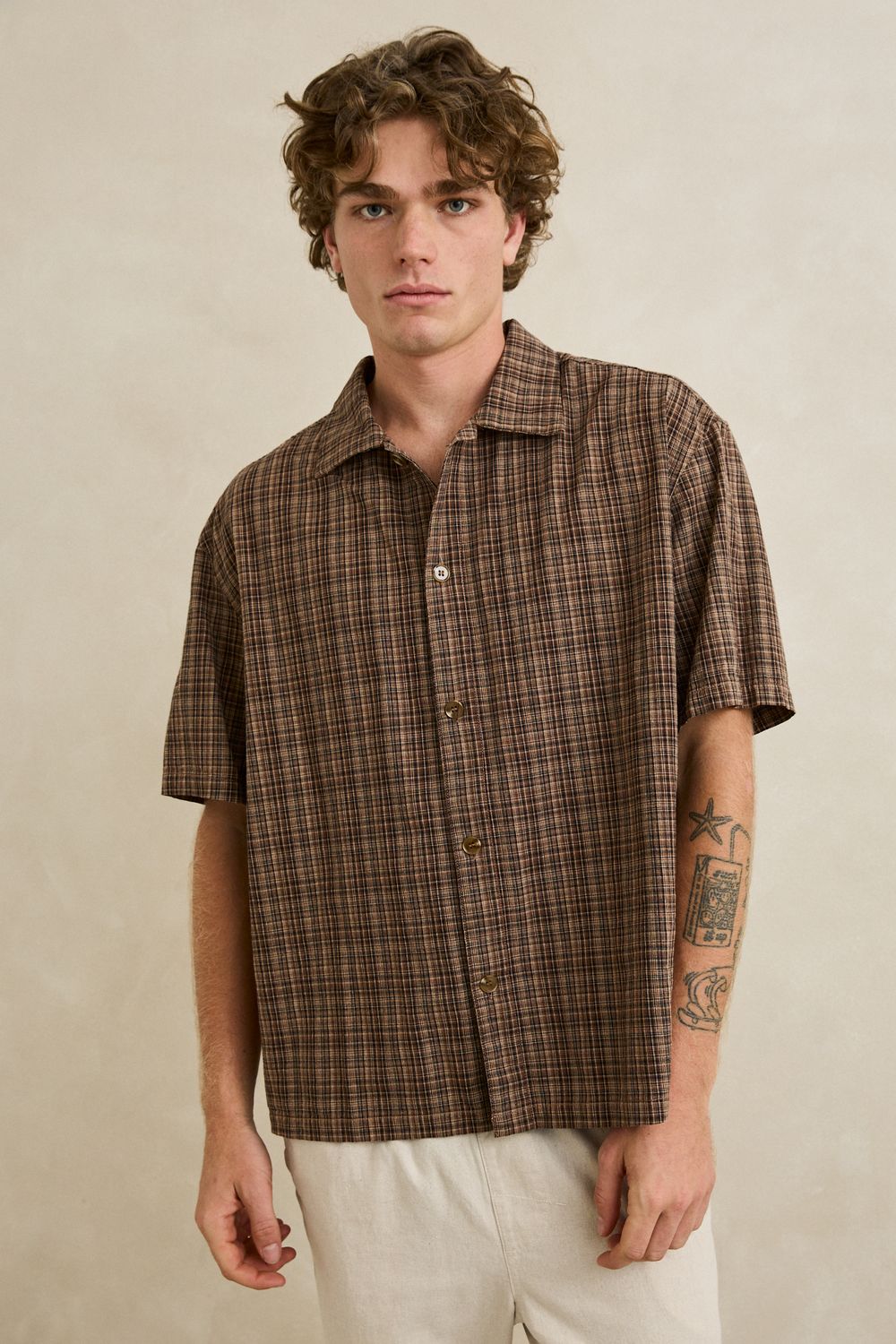 RHYTHM MENS RELAXED BRADY CHECK SS SHIRT - COFFEE