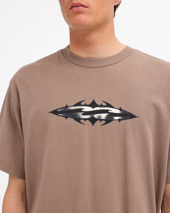 BILLABONG MENS IMMORTAL DIAMOND SS TEE - FOSSIL