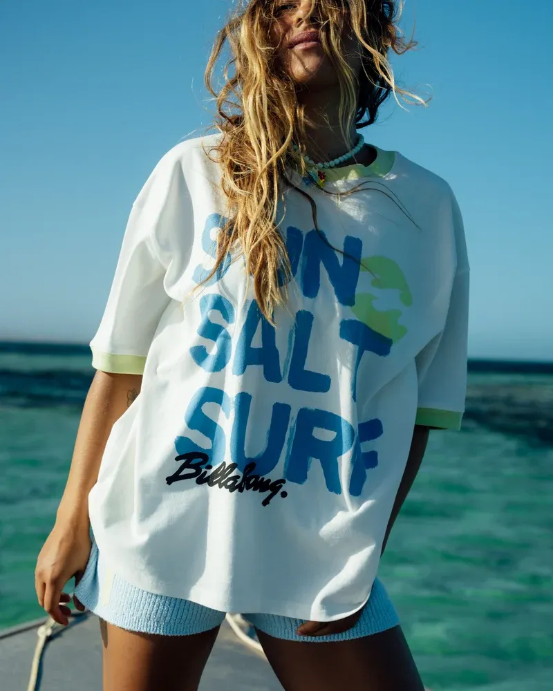 BILLABONG WOMENS HOLIDAY STATE SS TEE - SALT CRYSTAL