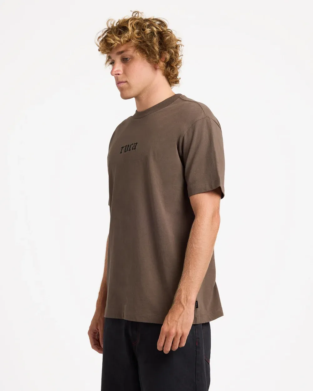 RVCA MENS OLD RVCA SS TEE - CHOCOLATE