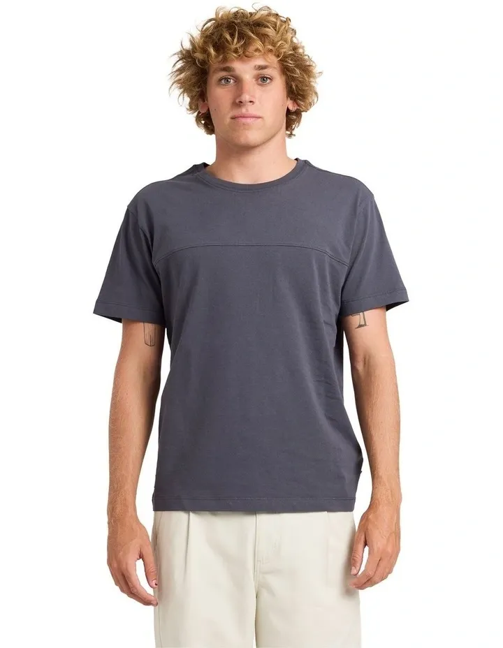 RVCA MENS DAYSHIFT WORKSHOP SS TEE - GARAGE BLUE