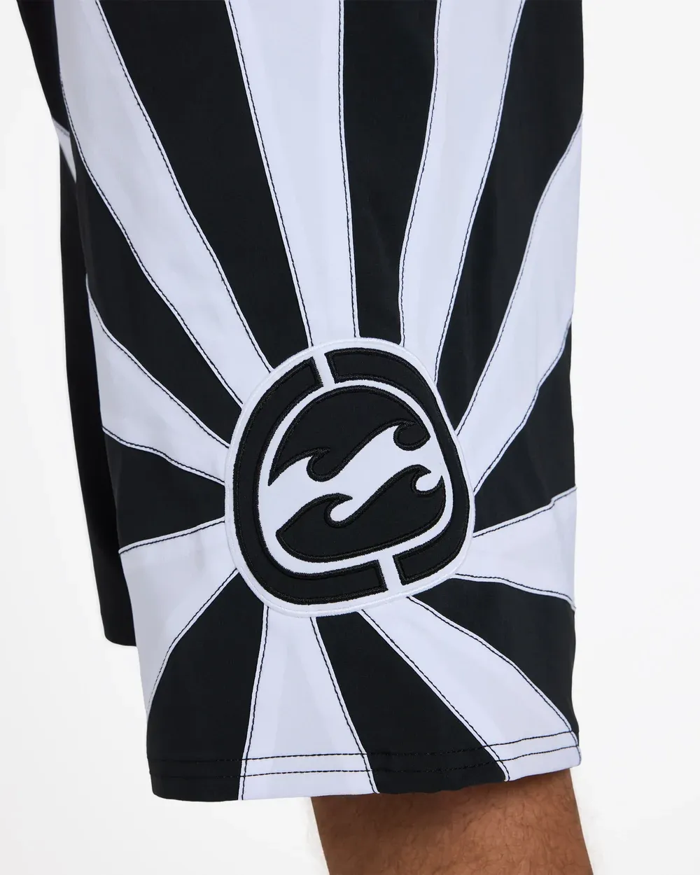 BILLABONG MENS AI RISING SUN PRO BOARDSHORT - BLACK / WHITE