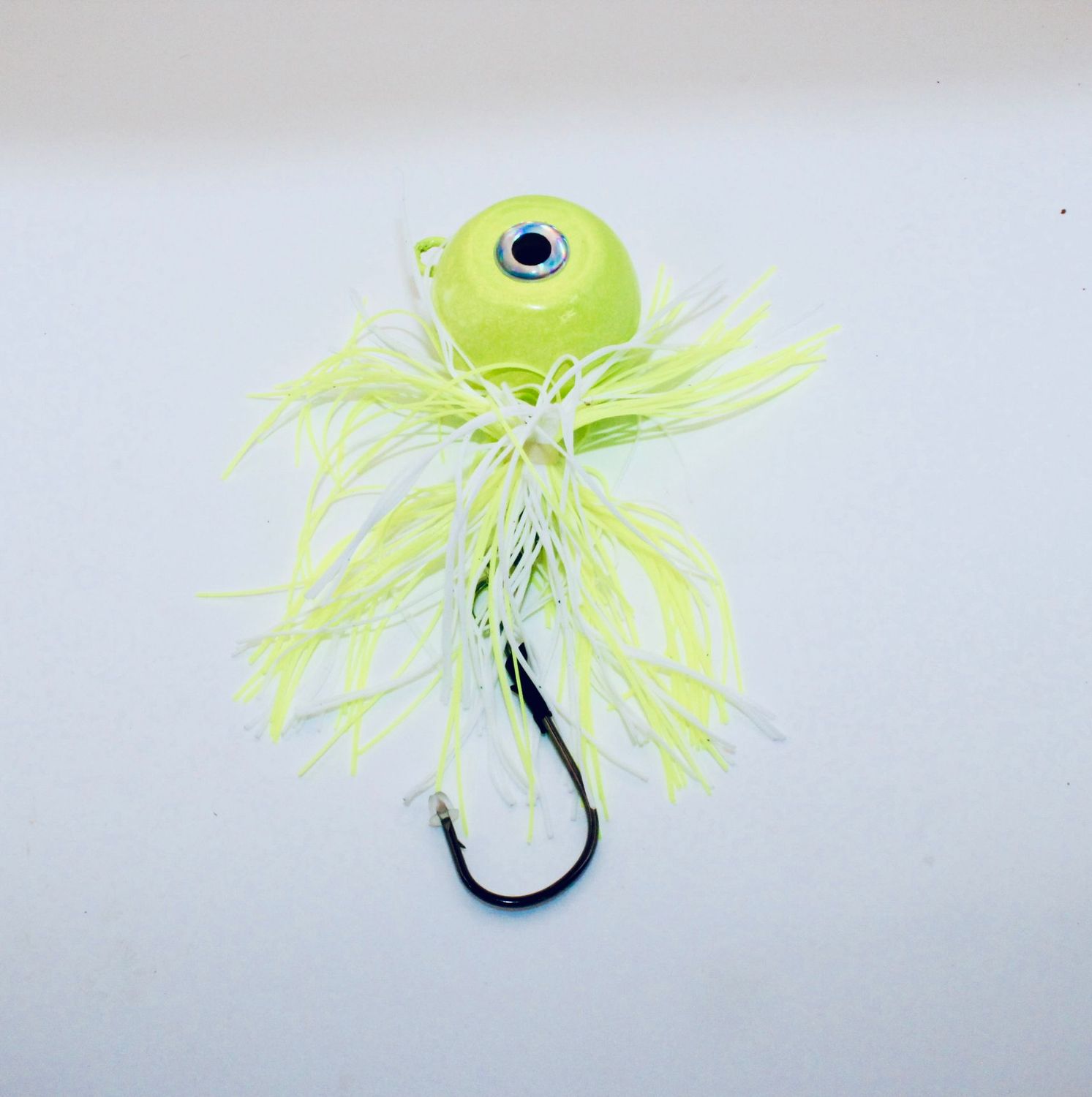 CHARTREUSE 8oz.HAIR BALL FLUKE JIG