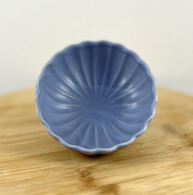 Klein schaaltje in lavendelkleur