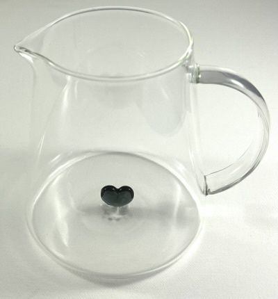 Karaf met zwart hartje 14.5 cm