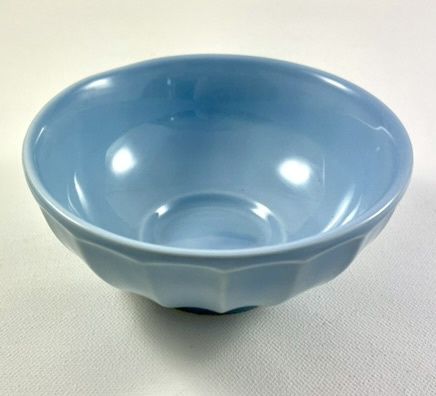 Schaaltje lichblauw Churchill 13 cm