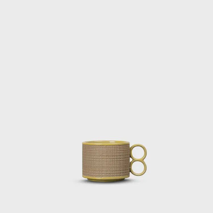 Byon koffiekop met oor geel/beige