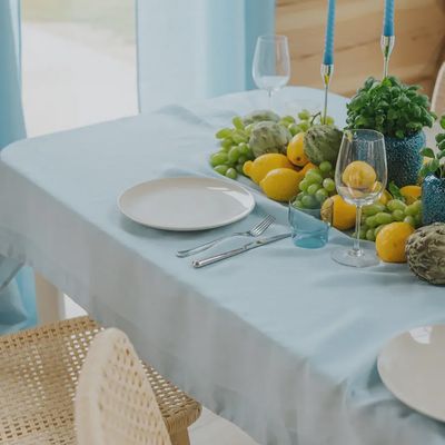 Hemelsblauw linnen tafelkleed 140 x 300 cm