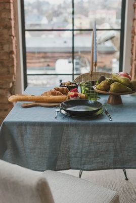 Donkergrijs linnen tafelkleed 140 x 300 cm