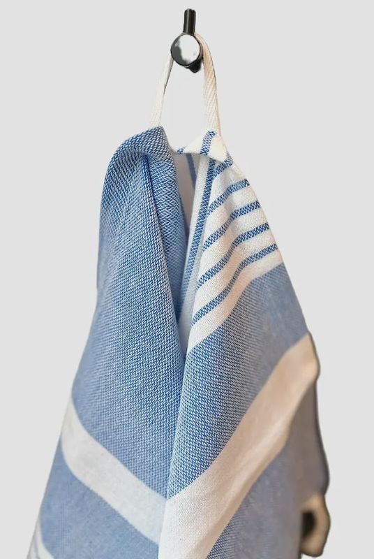 blauw wit gestreepte hamam theedoek Sagaform 50x70 cm met franjes