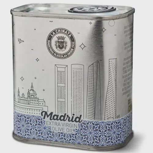La Chinata Madrid extra vierge olijfolie in decoratief blik met skyline van Madrid