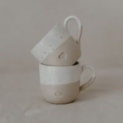 Stoneware espresso kopje met hartje en smiley handgemaakt in Portugal 60 ml
