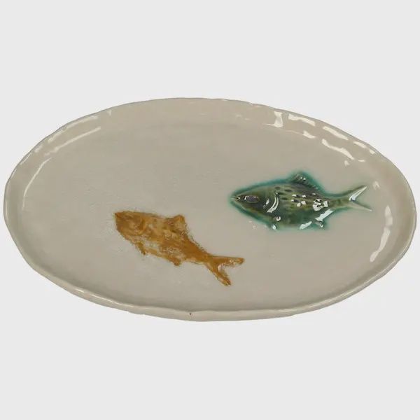 Ovale stoneware schaal 24,5 cm beige met twee vissen voor tapas of kleine gerechten