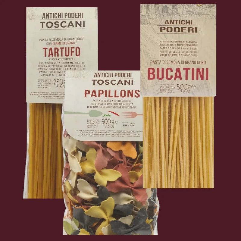 drie soorten Italiaanse pasta samen gepresenteerd op tafel