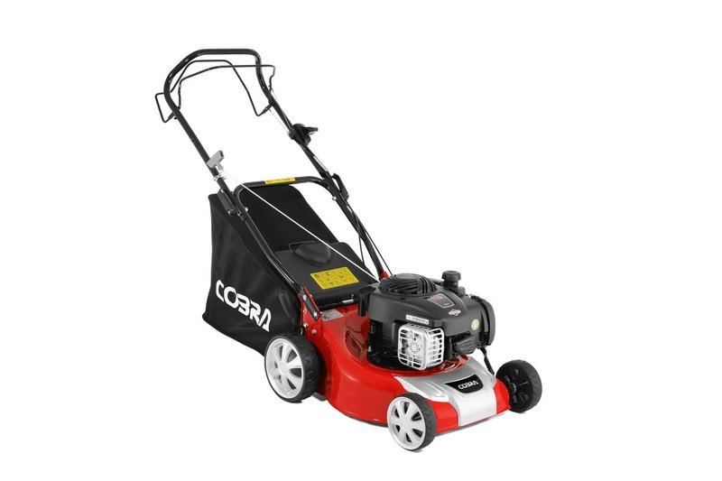 Cobra M40SPB 16 Self-Propelled Petrol Lawn Mower