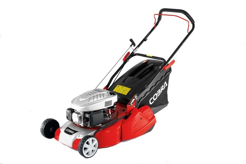 Cobra RM40C Rear Roller Petrol Lawn Mower