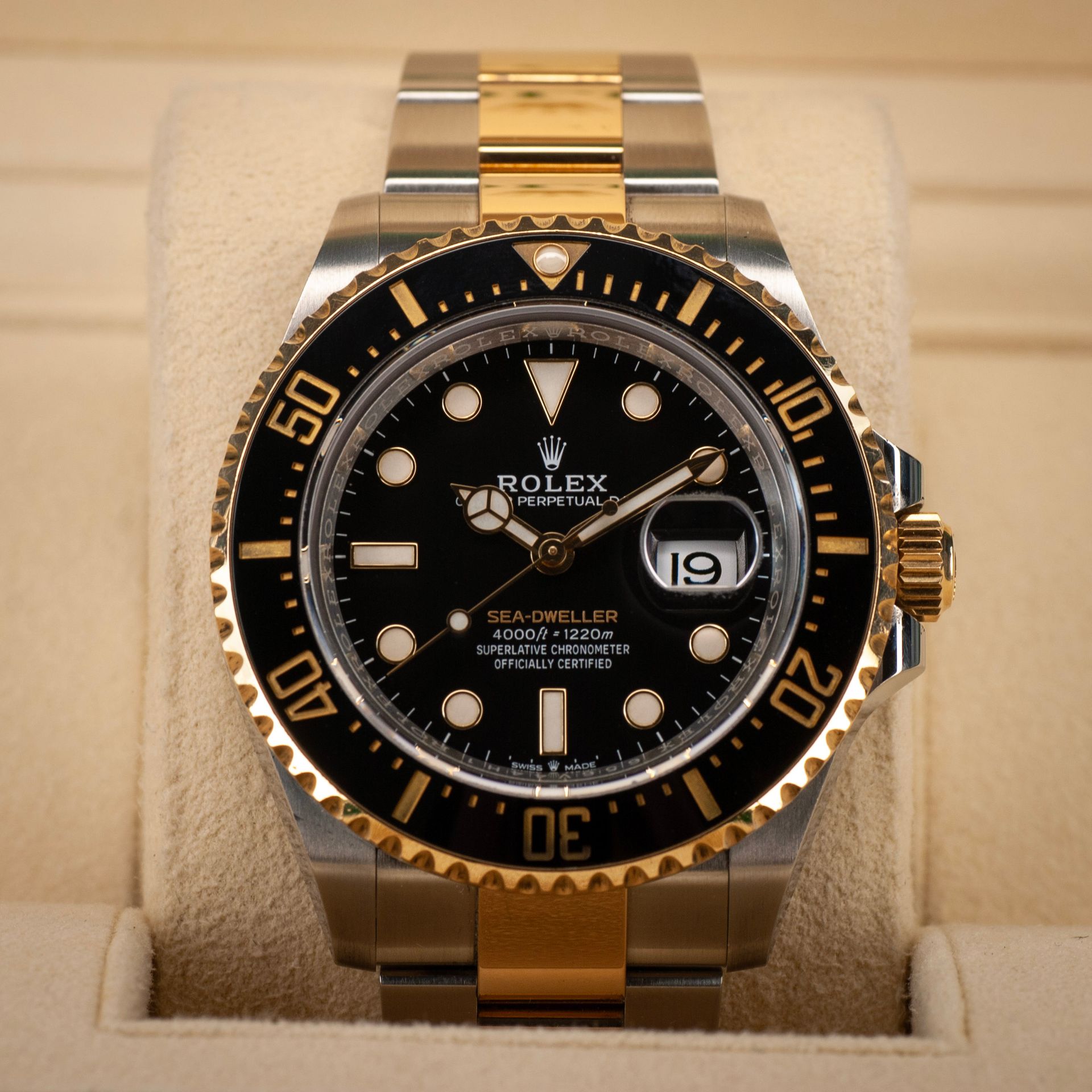 Rolex Seadweller Two Tone Steel/Gold - 126603