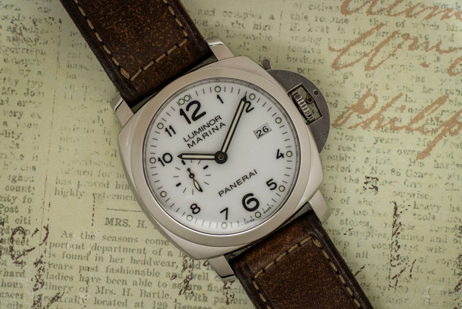 Panerai Luminor Marina 44 - PAM 00499 Panerai Luminor Marina 44 - PAM 00499