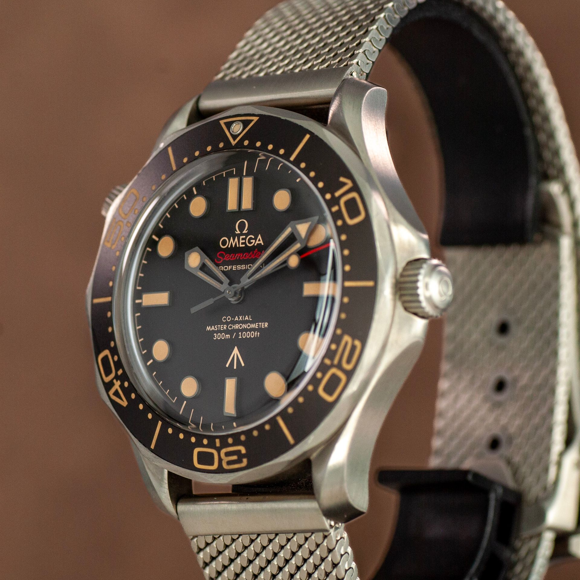 Omega Seamaster 007 'No Time To Die' - 210.90.42.20.01.001