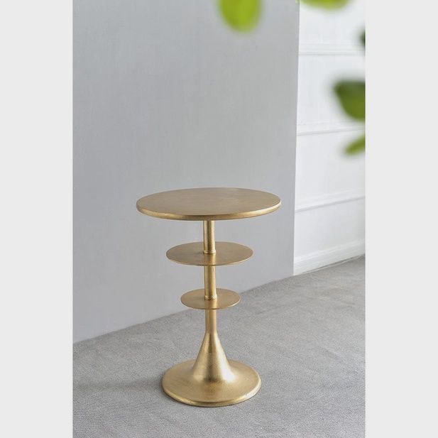 Astrid Table