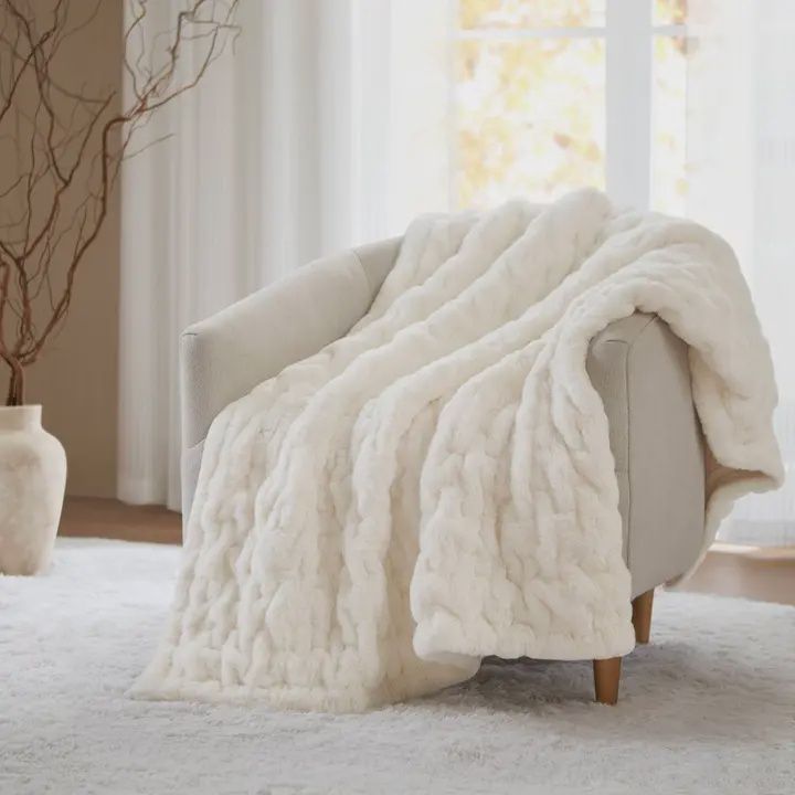 Faux Fur Velvet Throw (50x60, Ivory)