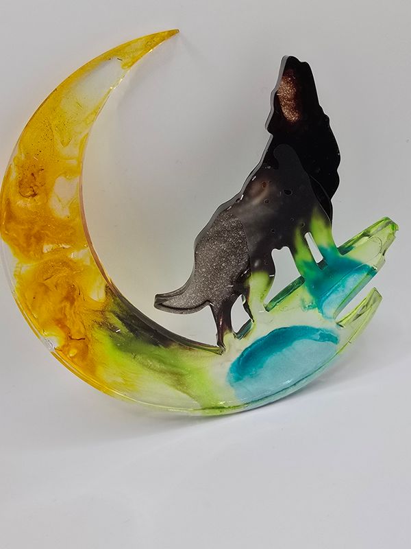 wolf crescent moon