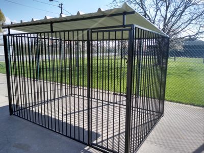 Hondenren 2 x 3 m met deur - 8 cm spijl ZWART met DAK