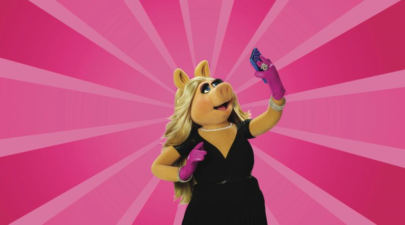 ORIS ProPilot X Miss Piggy Edition (01 531 7796 4158)
