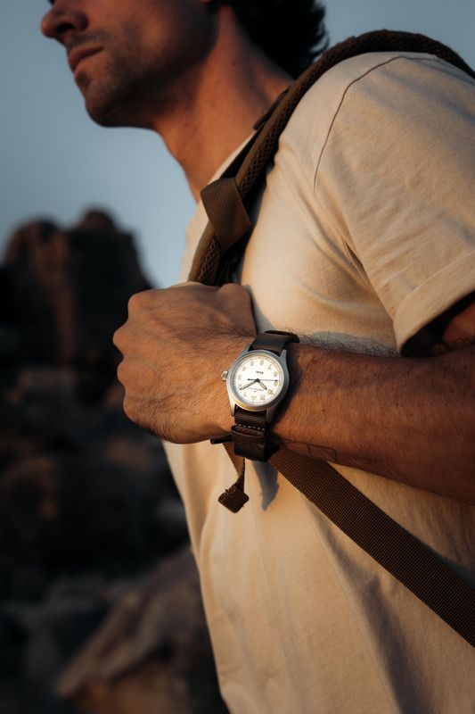 Hamilton Khaki Field Quartz | 38mm | H69401910