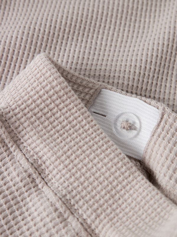 13255387 NAME IT Wafelstructuur Short – Lichtbeige