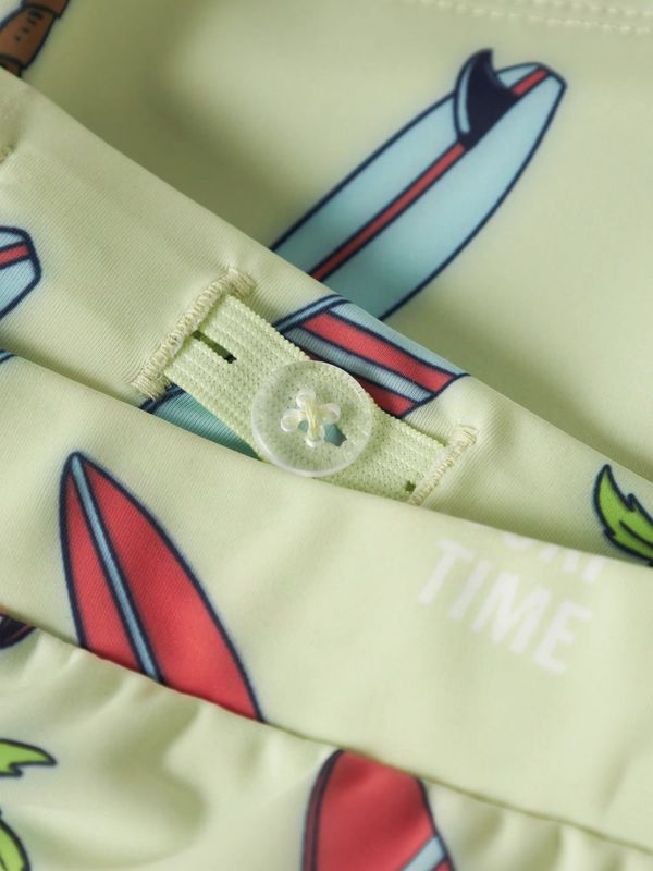 13227011 Zwemshort Jongens Lichtgroen met Surfprint